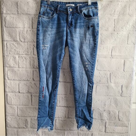 Play With Colors Light Wash Patch Trixy Jeans SZ 32 - Picture 2 of 15